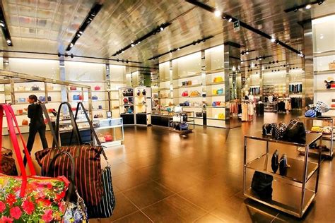 levanella spaccio prada|PRADA OUTLET (SPACE) .